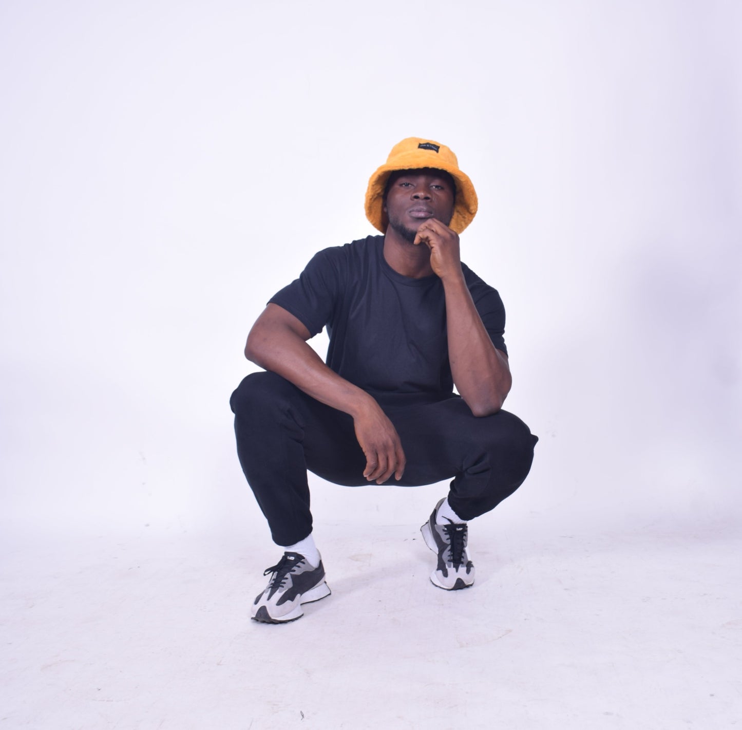 BOX LOGO FUR BUCKET HAT YELLOW